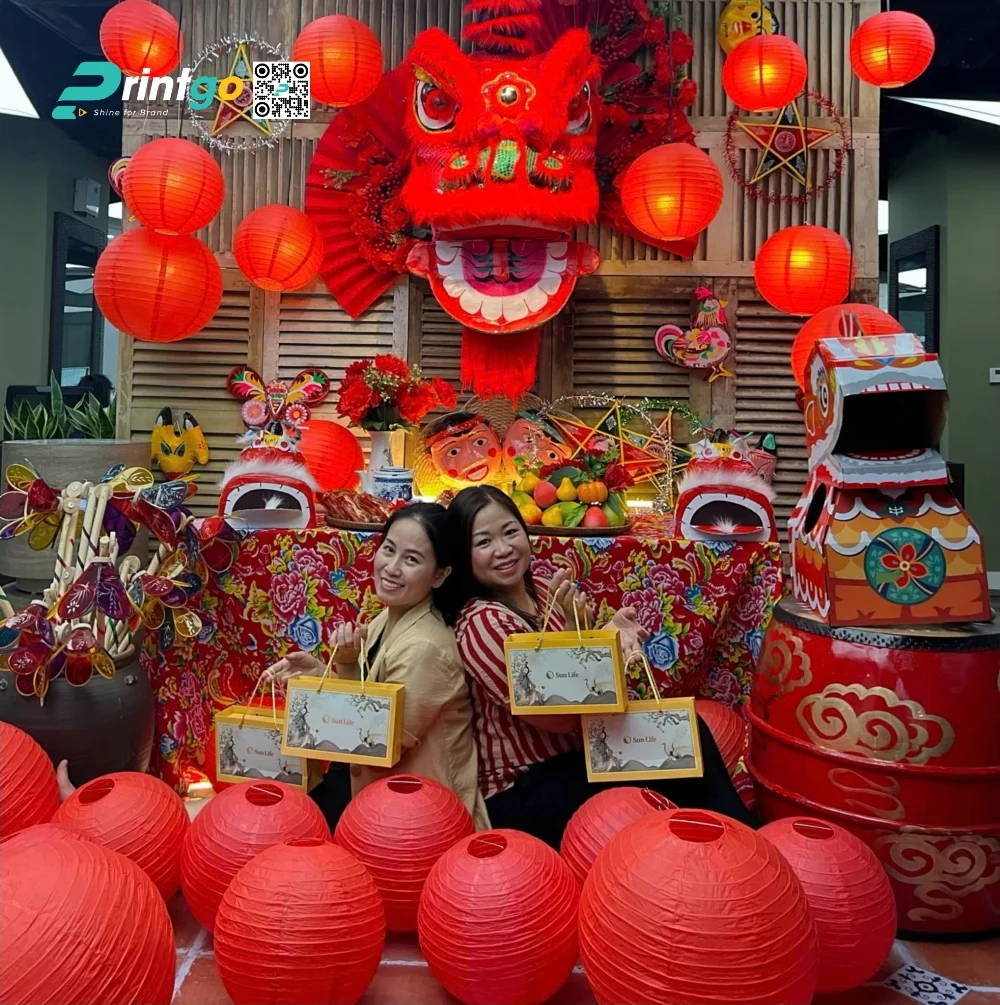 Hộp bánh trung thu Sun Life là món quà đoàn viên ý nghĩa