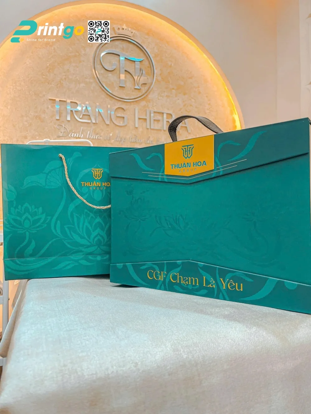 Hộp bánh trung thu Thuần Hoa Group mang dấu ấn riêng