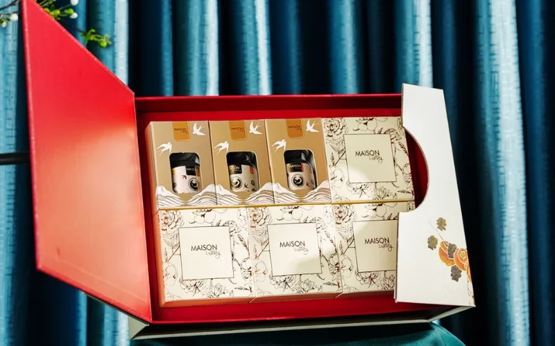 Bộ sưu tập những mẫu hộp bánh trung thu đông trùng hạ thảo “Best-seller” 2025 Bộ sưu tập những mẫu hộp bánh trung thu đông trùng hạ thảo “Best-seller” 2025