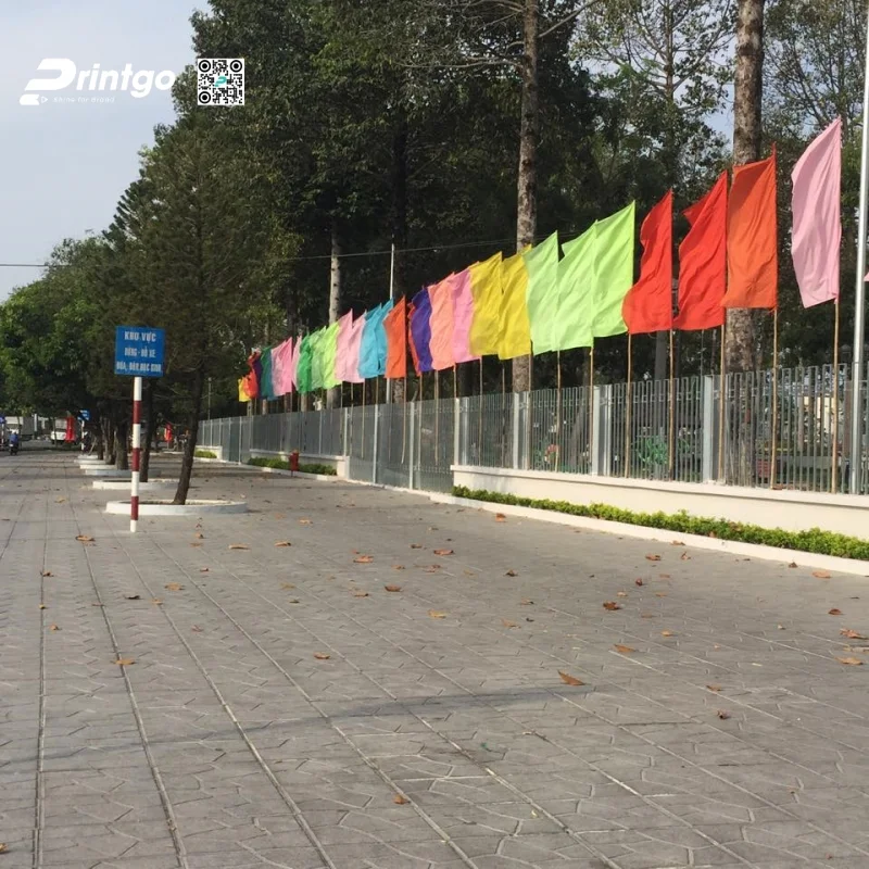 Mẫu cờ phướn nhiều màu 
