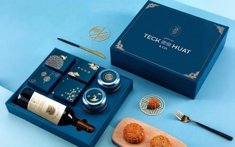 Nhóm mẫu hộp bánh trung thu kèm trà 4 bánh Nhóm mẫu hộp bánh trung thu kèm trà 4 bánh