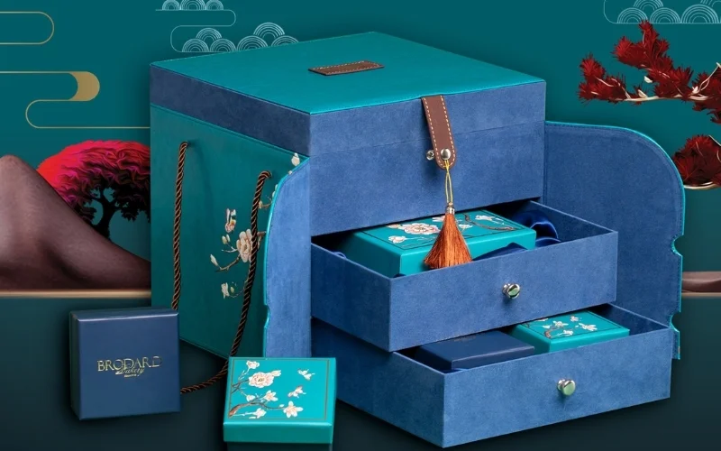 Nhóm mẫu hộp bánh trung thu kèm trà 4 bánh Nhóm mẫu hộp bánh trung thu kèm trà 4 bánh