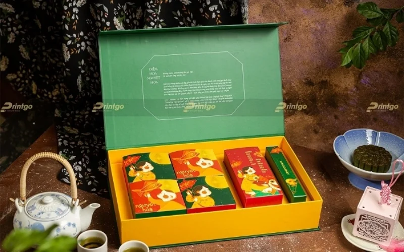 Nhóm mẫu hộp bánh trung thu kèm trà 4 bánh Nhóm mẫu hộp bánh trung thu kèm trà 4 bánh