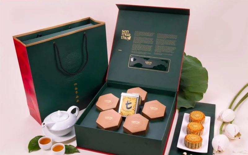Nhóm mẫu hộp bánh trung thu kèm trà 5 bánh Nhóm mẫu hộp bánh trung thu kèm trà 5 bánh