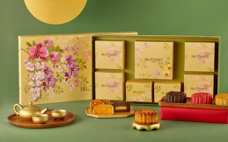 Nhóm mẫu hộp bánh trung thu kèm trà 6 bánh Nhóm mẫu hộp bánh trung thu kèm trà 6 bánh