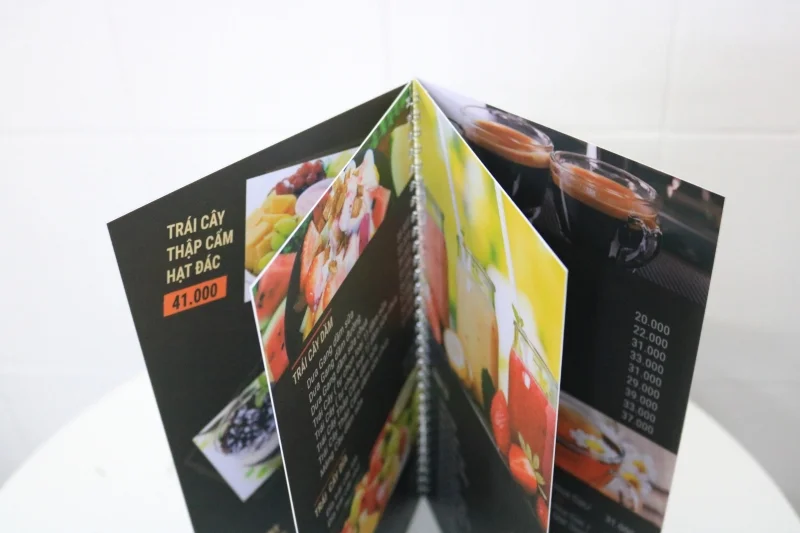 Kích thước menu nhựa