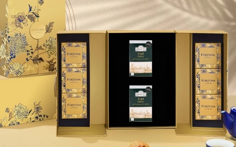 Nhóm mẫu hộp bánh trung thu kèm trà 6 bánh Nhóm mẫu hộp bánh trung thu kèm trà 6 bánh