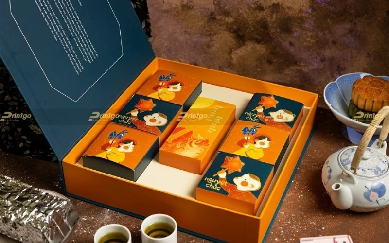 Nhóm mẫu hộp bánh trung thu kèm trà 6 bánh Nhóm mẫu hộp bánh trung thu kèm trà 6 bánh