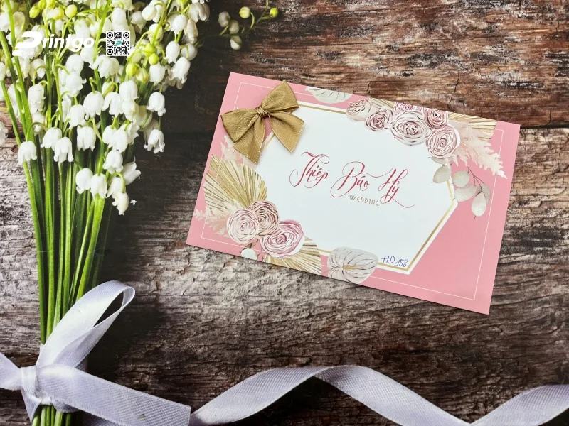 Thiệp báo hỷ không chỉ là nghi thức, mà còn là lời cảm ơn, sự sẻ chia 