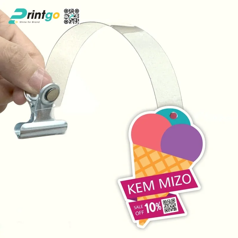 Mẫu wobbler quảng cáo kem kèm mã QR 