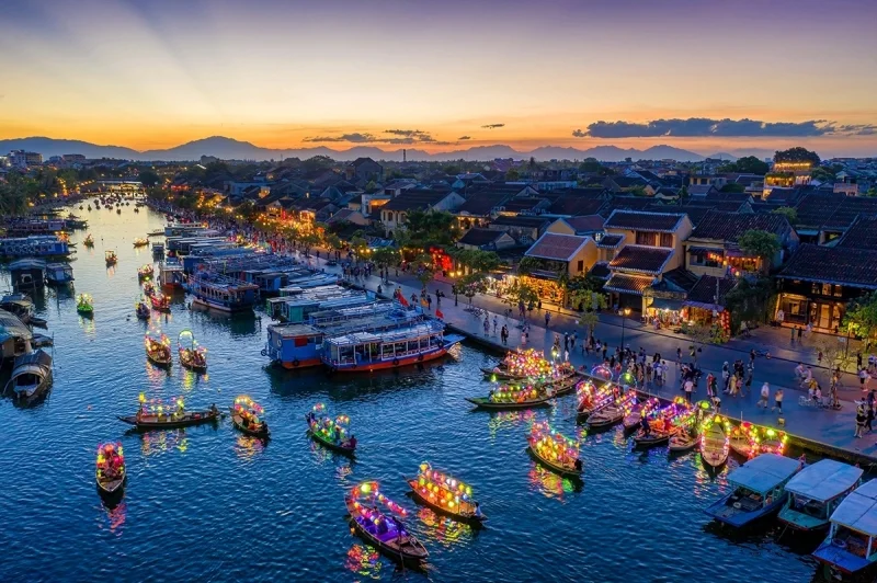 Đi du lịch, các tour ngắn ngày cùng với gia đình và bạn bè 