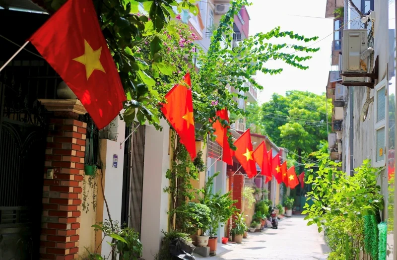 Quốc khánh 2/9 có cần treo cờ không?