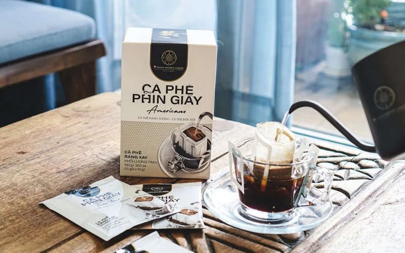 Thiết kế bao bì cà phê dạng hộp giấy 