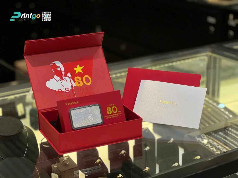 Gia công phủ UV hoạ tiết trong hộp đựng bạc Phú Quý