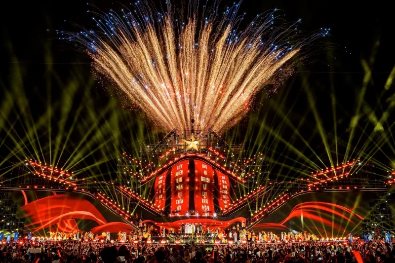 Chương trình V Concert mừng đại lễ 2/9