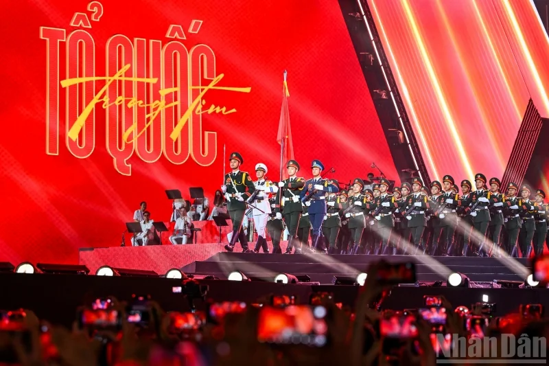 Concert "Tổ quốc trong tim" mừng kỉ niệm 80 năm Quốc khánh 2/9