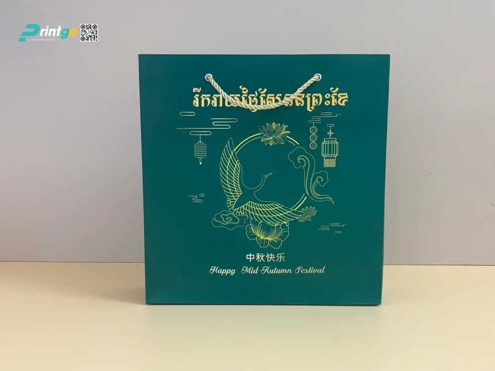 Túi giấy trong bộ hộp bánh trung thu Campuchia