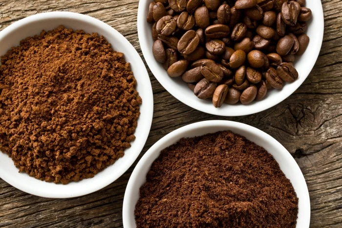 Phân biệt túi đựng cà phê bột và túi đựng cà phê hạt Phân biệt túi đựng cà phê bột và túi đựng cà phê hạt