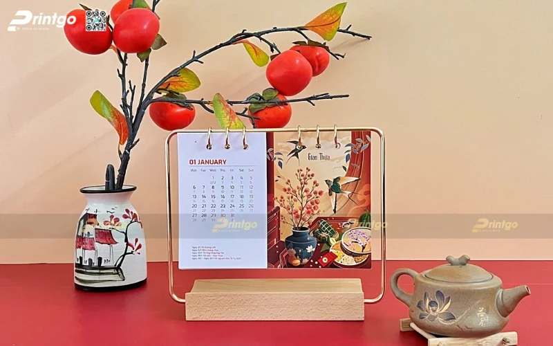 Mẫu lịch để bàn độc đáo khung kim loại