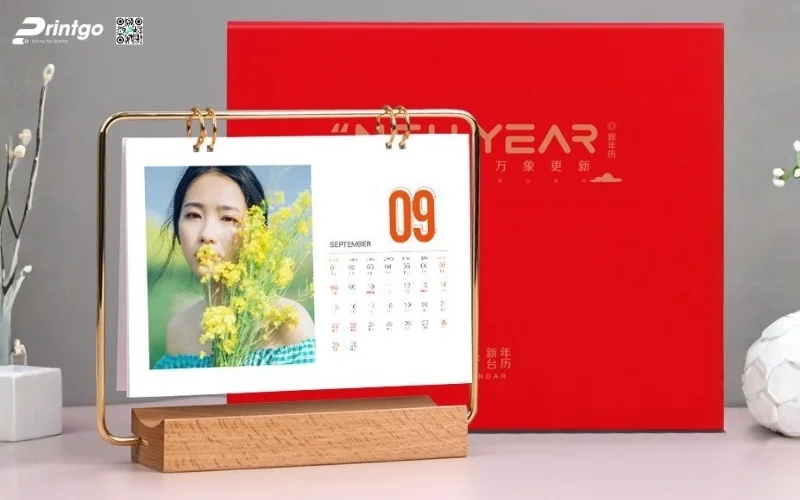 Bộ sưu tập 99+ mẫu lịch khung kim đế gỗ đẹp nhất 2026 Bộ sưu tập 99+ mẫu lịch khung kim đế gỗ đẹp nhất 2026