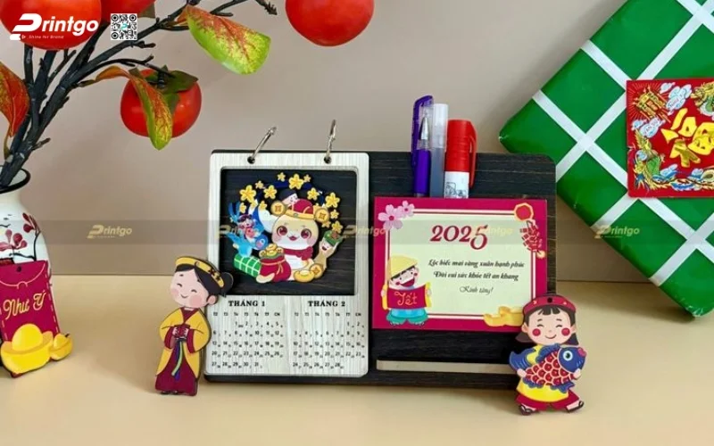 Mẫu lịch để bàn độc đáo bằng gỗ