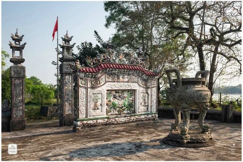 Làng An Phú với bức bình phong Long Mã