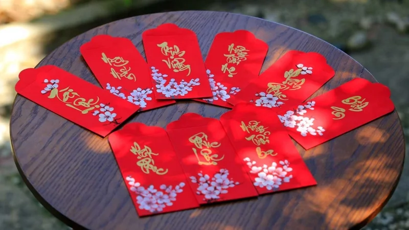 Mẫu bao lì xì viết thư pháp đặc biệt 