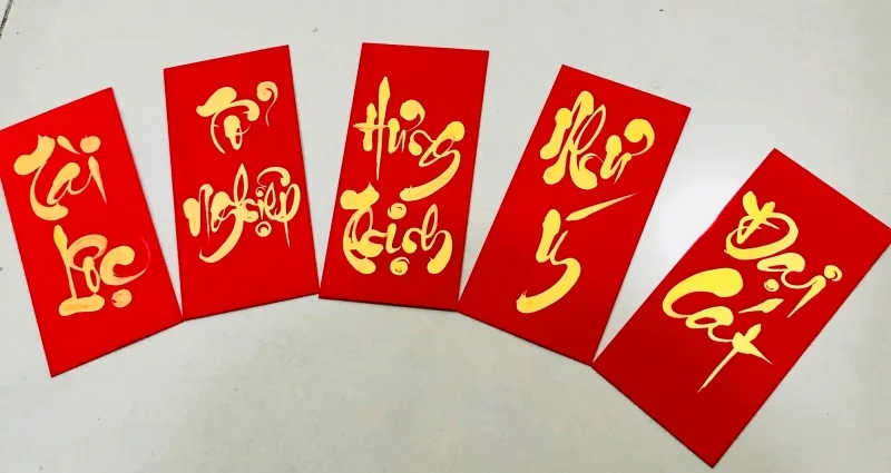 Mẫu bao lì xì viết thư pháp Đại Cát 
