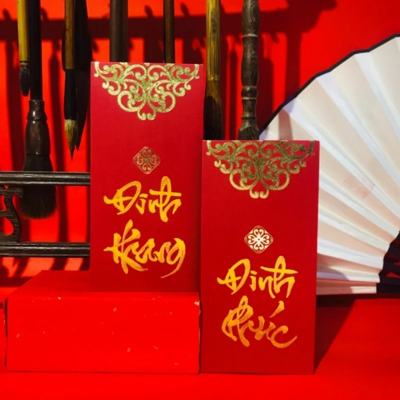 Mẫu bao lì xì viết thư pháp truyền thống 