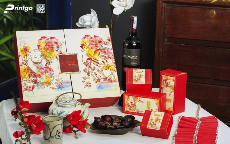 Mẫu hộp quà tết đẹp chủ đề văn hoá Việt
