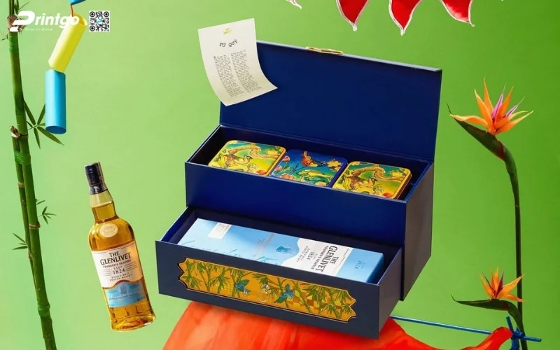 Mẫu hộp quà tết có rượu chivas cao cấp