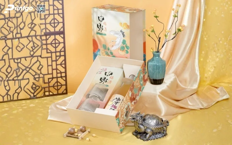 Mẫu hộp quà tết có rượu chivas cao cấp