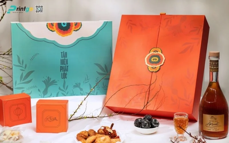 Mẫu hộp quà tết có rượu chivas cao cấp