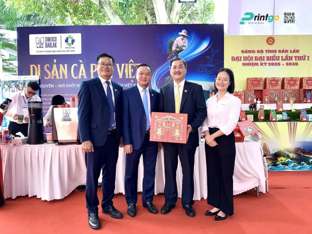 Bộ hộp quà tặng cao cấp Simexco Đắk Lắk tại Đại hội Đại biểu Đảng bộ Đắk Lắk