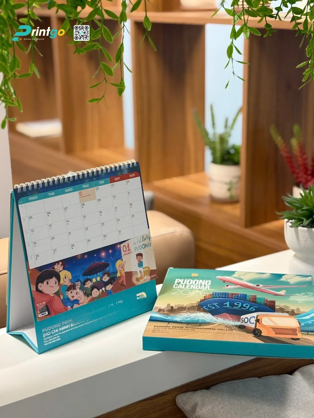 Lịch để bàn vạn tải Pudong với đế làm từ giấy carton lạnh đảm bảo độ cứng cáp