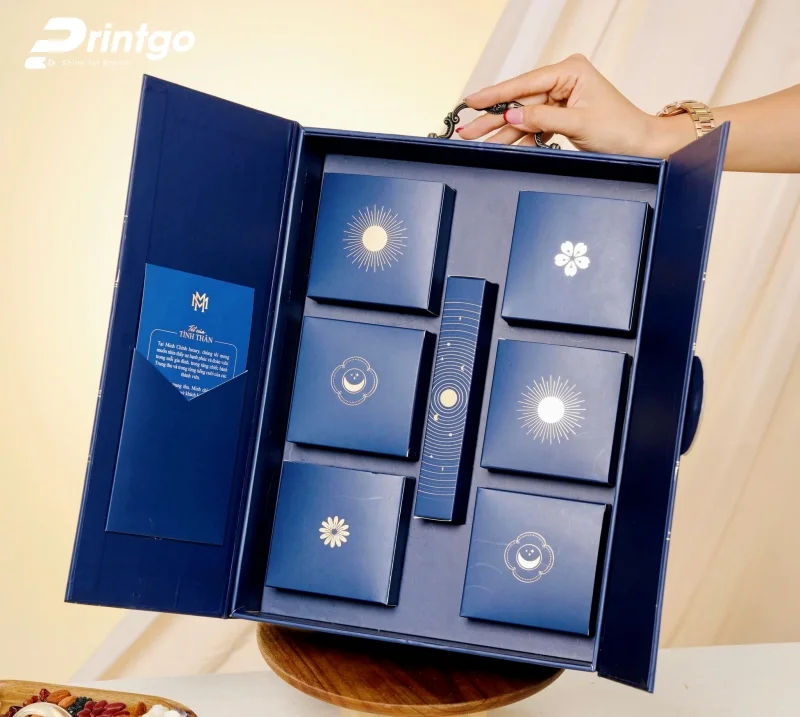 Hộp quà Tết xanh dương – biểu tượng niềm tin và sự chuyên nghiệp: Hộp quà tết Minh Chính