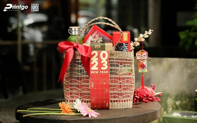 Một số mẫu hộp quà tết mây tre đan dạng giỏ xách 