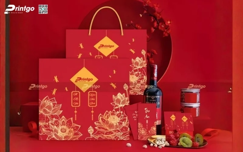 Mẫu hộp quà tết có rượu vang sang trọng
