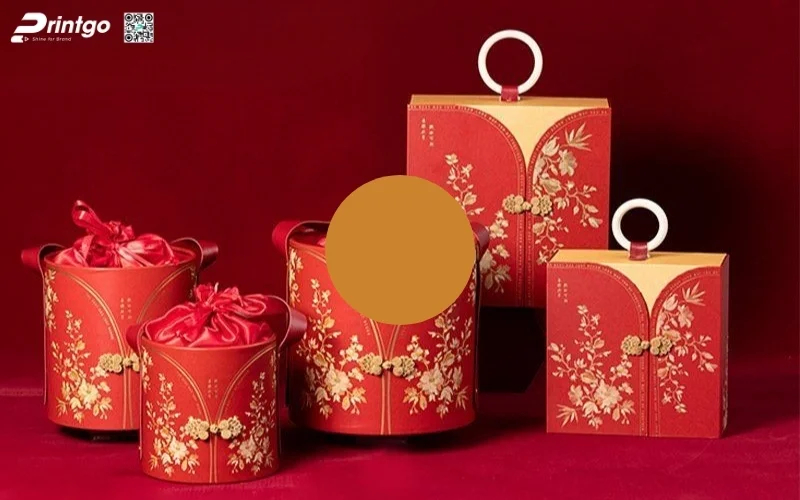 Quai xách của hộp quà tết thường được làm bằng chất liệu gì?