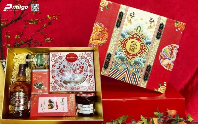 Mẫu hộp quà tết có rượu chivas cao cấp