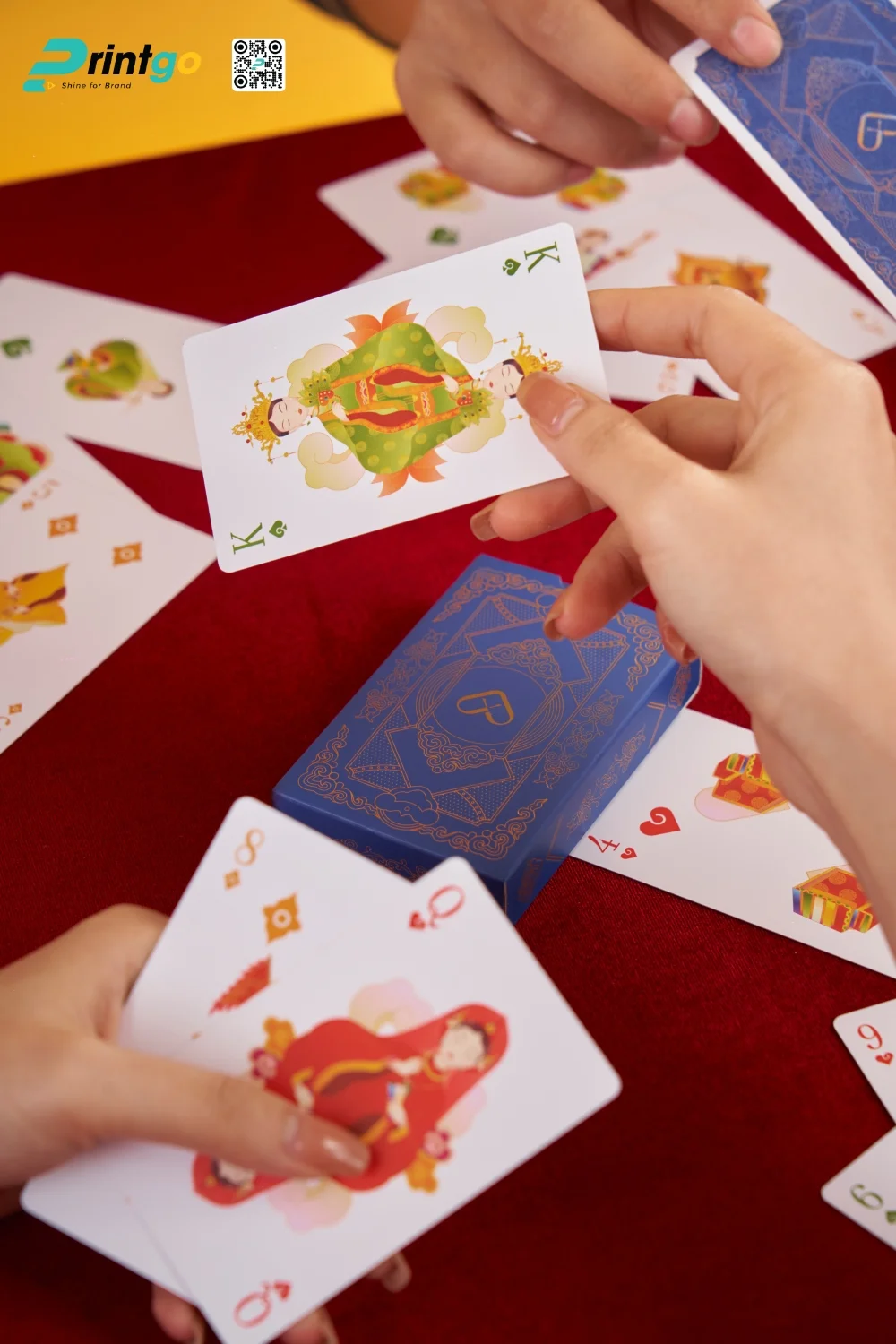 Sự kết hợp độc đáo mang màu sắc tín ngưỡng thờ Mẫu (Tứ Phủ) vào các quân bài