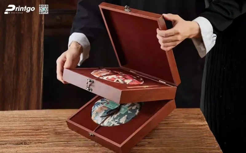 Mẫu hộp quà tết bằng gỗ 2 tầng sang trọng