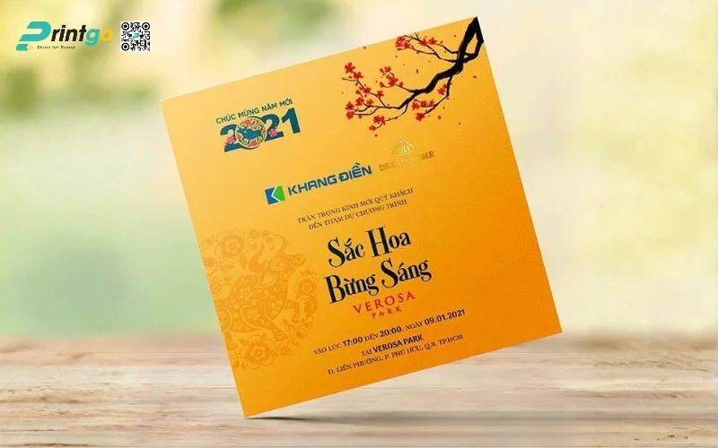 Mẫu thiệp chúc Tết khách hàng màu vàng thịnh vượng