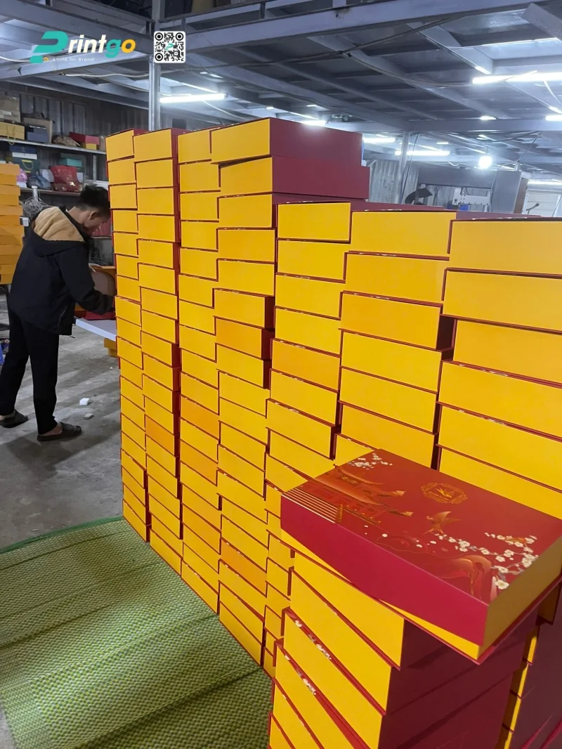 Vì sao doanh nghiệp cần hợp tác với xưởng sản xuất hộp quà Tết chuyên nghiệp?