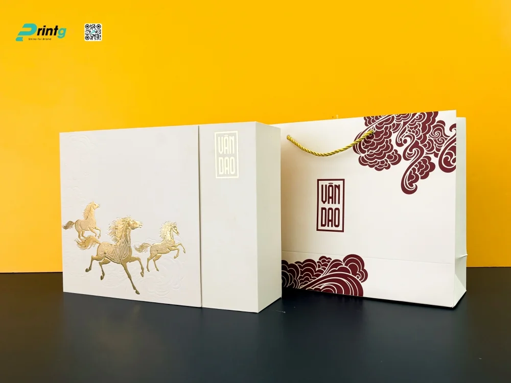 Hộp đựng quà tết Vân Dao quy cách cánh bướm nắp lệch