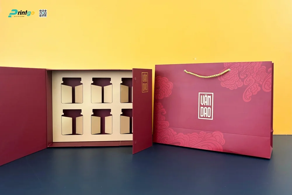Hộp đựng quà tết Vân Dao do Printgo in ấn sang trọng