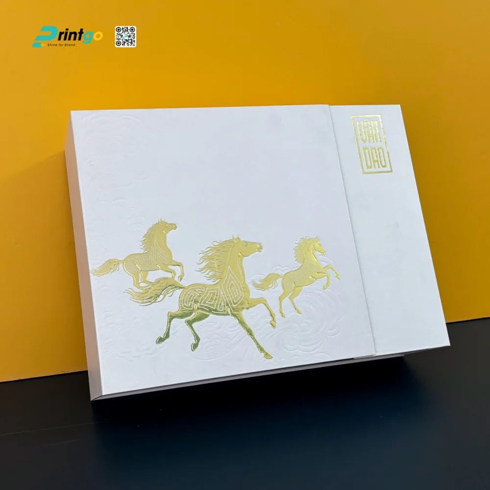 Hộp đựng quà tết Vân Dao do Printgo in ấn
