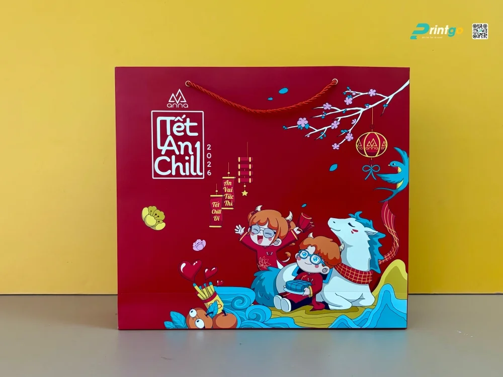 Hộp quà tết kính mắt Anna không thể thiếu túi giấy đi kèm