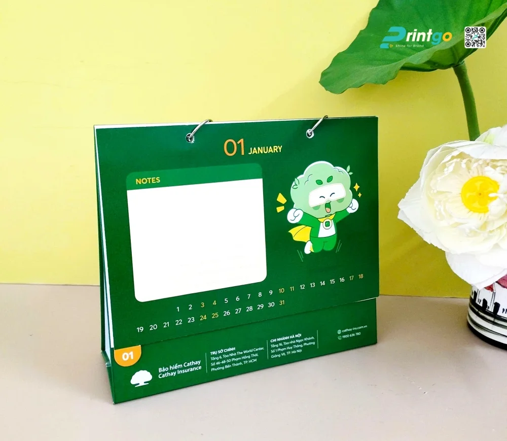 Lịch Tết bảo hiểm Cathay thiết kế ruột lịch đồng hành suốt 12 tháng