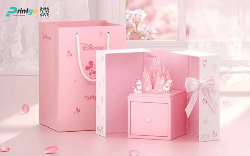 Mẫu hộp đựng quà 8/3 độc đáo và ấn tượng nhất 2026